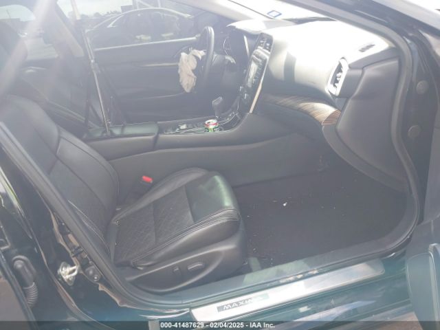 1N4AA6AP0HC374284 Nissan Maxima 3.5 Platinum