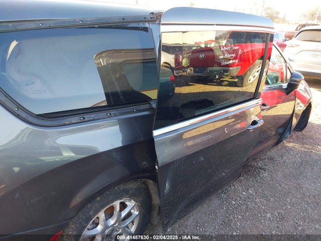 Chrysler Pacifica Touring L 2023 2C4RC1BGXPR546769 Image 19