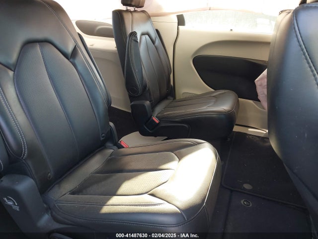 Chrysler Pacifica Touring L 2023 2C4RC1BGXPR546769 Image 8