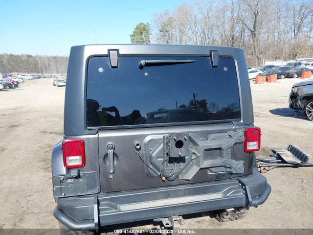 1C4BJWDG6JL867354 Jeep Wrangler Jk Unlimited Freedom Edition 4x4