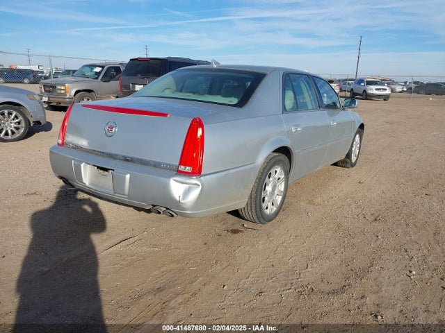 2010 CADILLAC DTS 1G6KA5EY5AU120245 Photo 3
