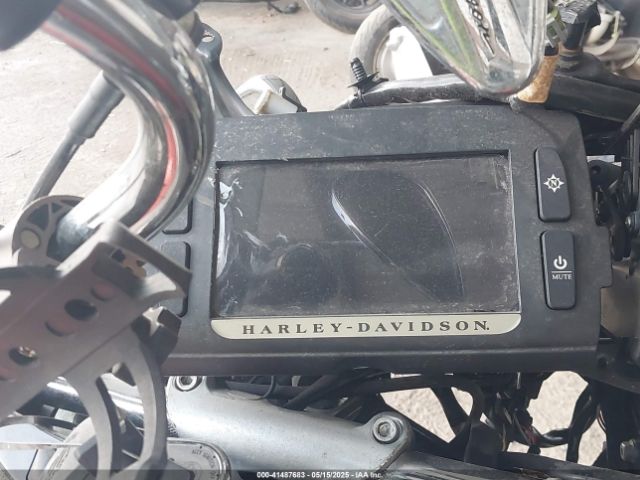 2017 HARLEY-DAVIDSON FLHXS 1HD1KRC13HB627989 Photo 6