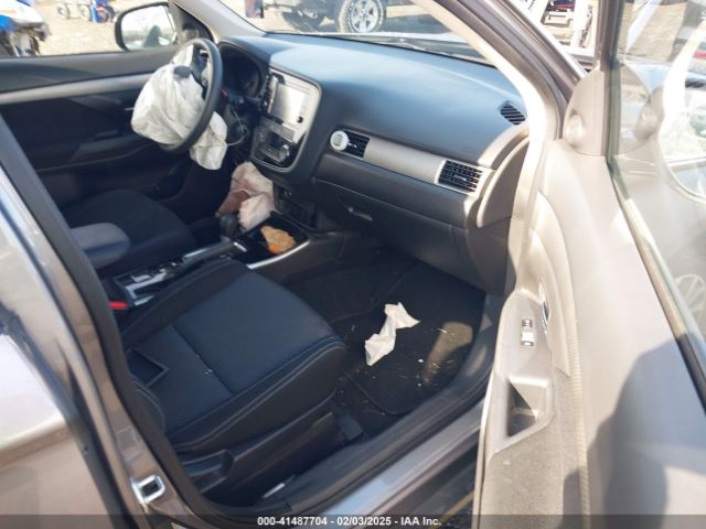 2018 MITSUBISHI OUTLANDER JA4AD2A33JZ017282 Photo 4