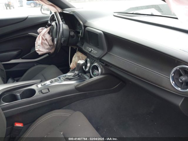 2022 CHEVROLET CAMARO 1G1FB1RXXN0107437 Photo 4
