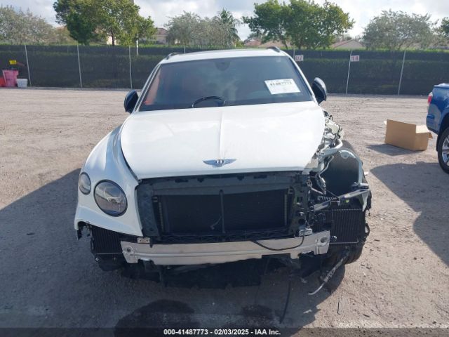 SJAAM2ZV2NC013035 Bentley Bentayga S/v8