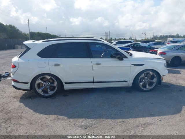 SJAAM2ZV2NC013035 Bentley Bentayga S/v8