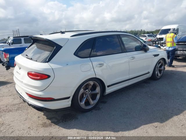2022 BENTLEY BENTAYGA SJAAM2ZV2NC013035 Photo 3