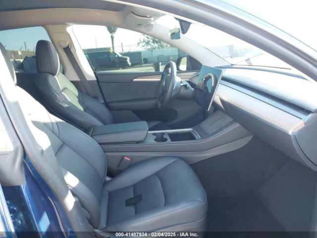 2024 TESLA MODEL Y 7SAYGDEE2RA242815 Photo 4