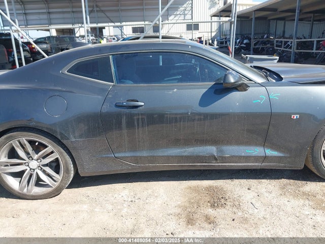 1G1FB1RS8J0163715 Chevrolet Camaro 1lt