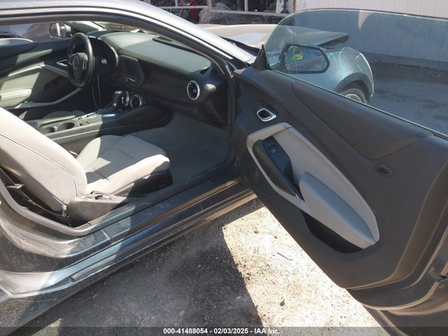 1G1FB1RS8J0163715 Chevrolet Camaro 1lt