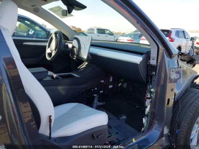 2023 TESLA MODEL Y 7SAYGDEE4PA181013 Photo 4