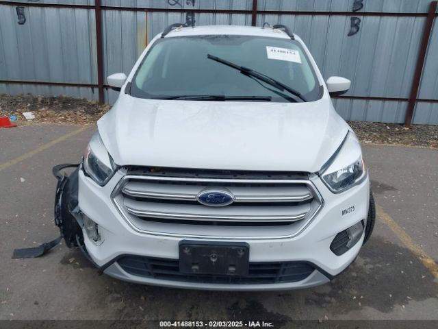 1FMCU9GD0JUC62783 Ford ESCAPE SE