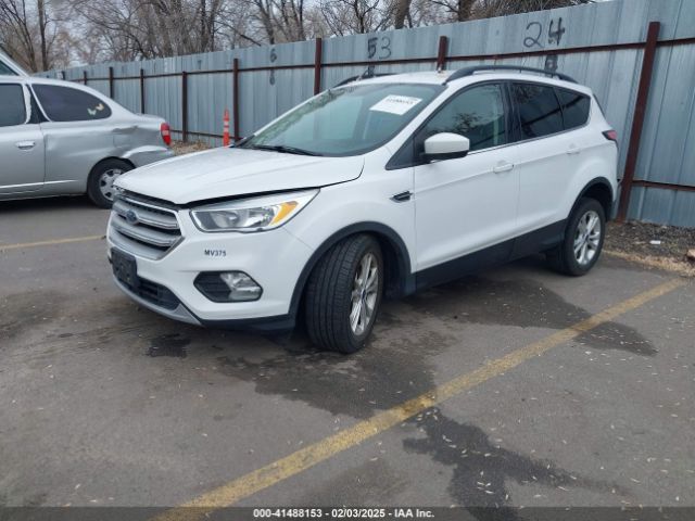 1FMCU9GD0JUC62783 Ford ESCAPE SE