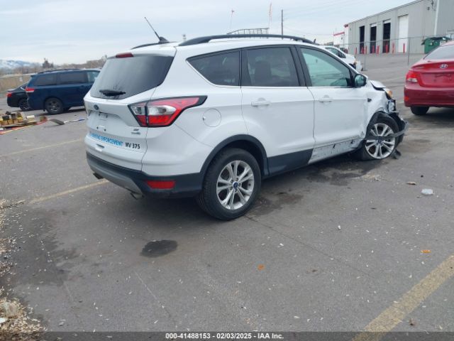 1FMCU9GD0JUC62783 Ford ESCAPE SE