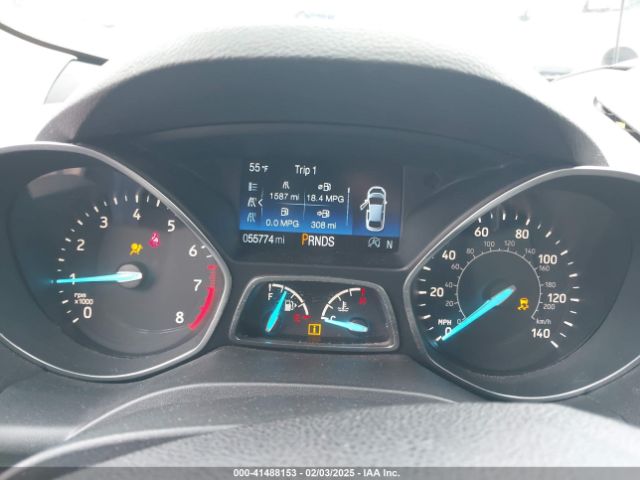 1FMCU9GD0JUC62783 Ford ESCAPE SE