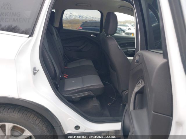 1FMCU9GD0JUC62783 Ford ESCAPE SE