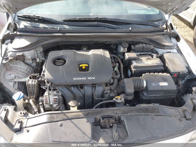 5NPD84LF4JH322436 Hyundai ELANTRA SEL