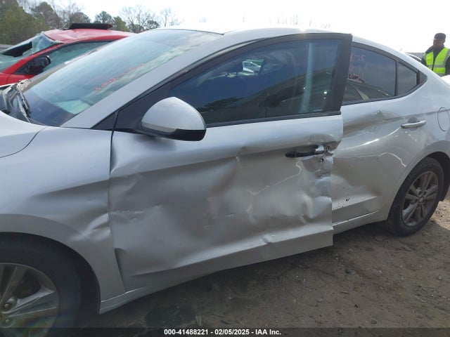 5NPD84LF4JH322436 Hyundai ELANTRA SEL
