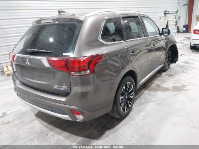 2018 MITSUBISHI OUTLANDER PHEV JA4J24A53JZ027619 Photo 3