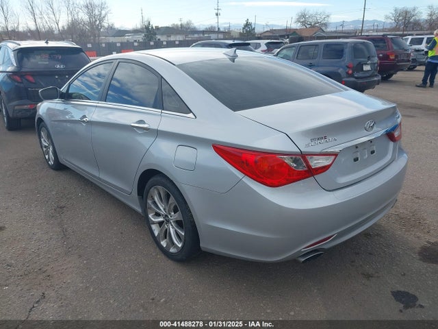 Продажа на аукционе авто 2012 Hyundai Sonata Se 2.0t, vin: 5NPEC4AB7CH365884, номер лота: 41488278