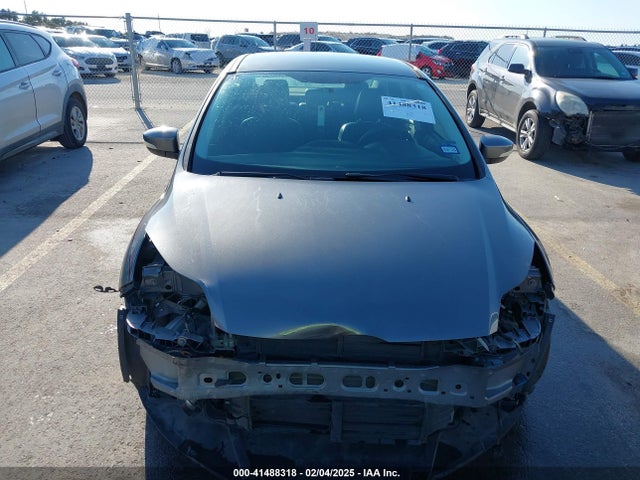 1FADP3F28EL440485 Ford FOCUS SE