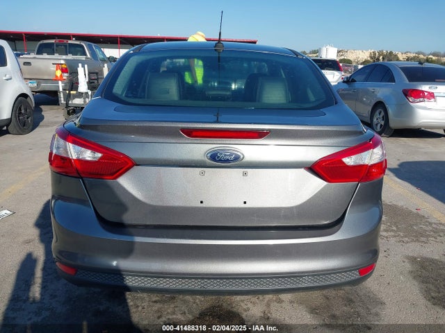 1FADP3F28EL440485 Ford FOCUS SE