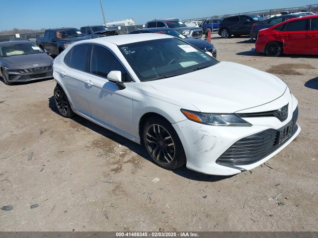4T1B11HK8JU113895 Toyota CAMRY LE