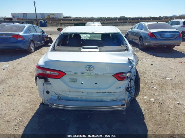 4T1B11HK8JU113895 Toyota CAMRY LE