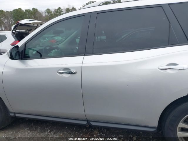 5N1AR2MN9FC669494 Nissan Pathfinder S
