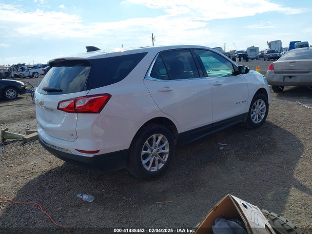 2GNAXJEV0J6304083 Chevrolet EQUINOX LT