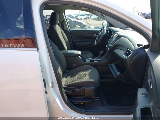 2GNAXJEV0J6304083 Chevrolet EQUINOX LT
