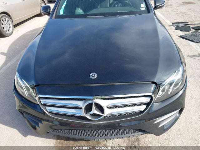 WDDZF4KB6KA632323 Mercedes-Benz E 300 4matic
