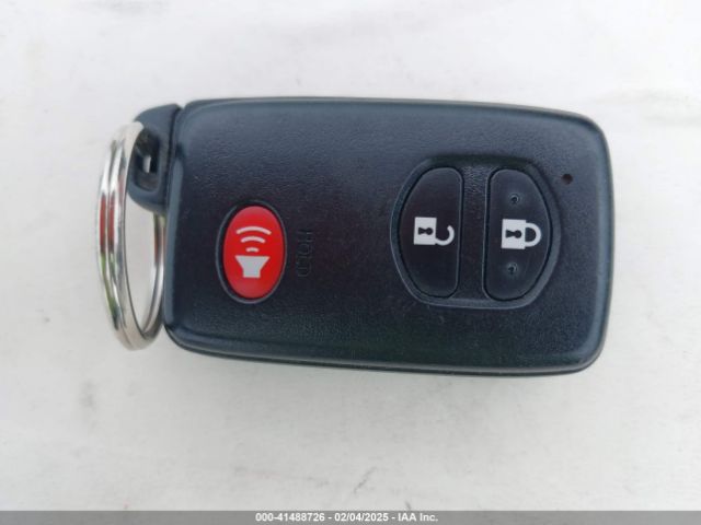 JTDKN3DU1F2001390 Toyota Prius Four