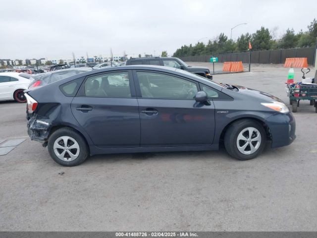 JTDKN3DU1F2001390 Toyota Prius Four