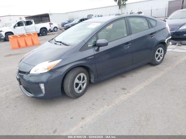 JTDKN3DU1F2001390 Toyota Prius Four