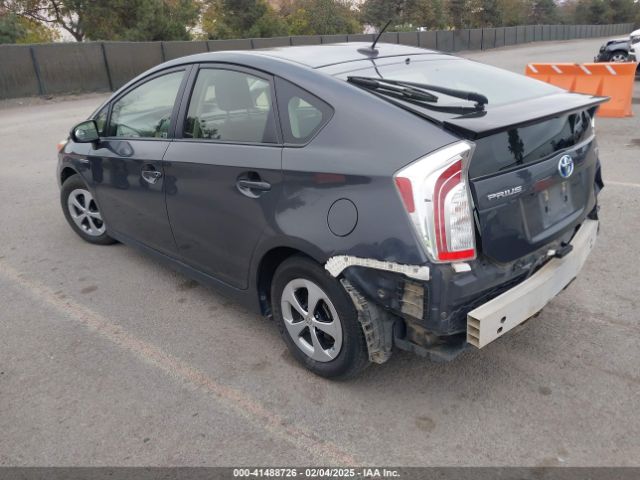 JTDKN3DU1F2001390 Toyota Prius Four