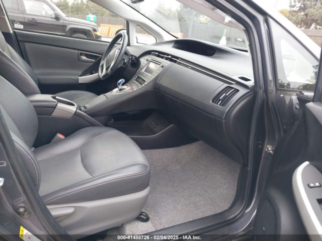 JTDKN3DU1F2001390 Toyota Prius Four