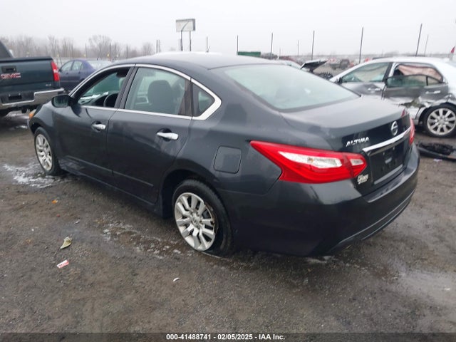 Nissan Altima 2.5 S 2017 1N4AL3APXHN319225 Image 3
