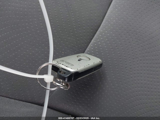 Toyota Prius Plug-in Advanced 2015 JTDKN3DPXF3074794 Image 11