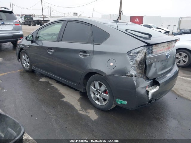 Toyota Prius Plug-in Advanced 2015 JTDKN3DPXF3074794 Image 3