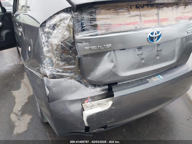 Toyota Prius Plug-in Advanced 2015 JTDKN3DPXF3074794 Image 6