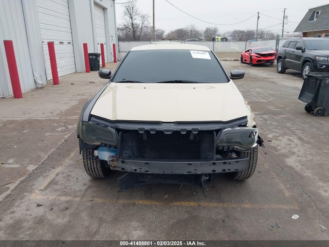 2C3CCAAG9FH749040 Chrysler 300 Limited