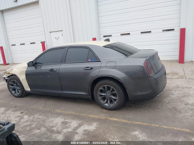 2C3CCAAG9FH749040 Chrysler 300 Limited