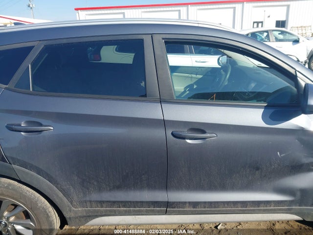 KM8J33A44JU725802 Hyundai TUCSON SEL