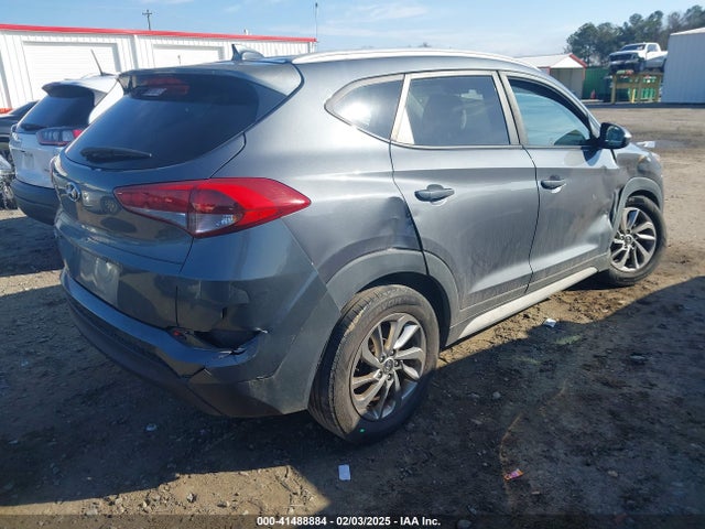 KM8J33A44JU725802 Hyundai TUCSON SEL