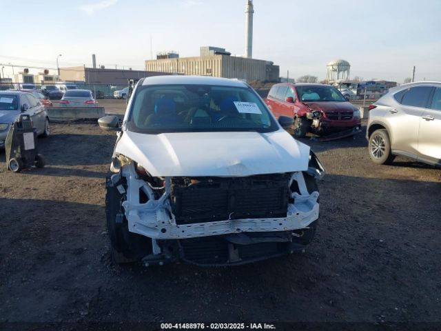 1FMCU9G68NUA44940 Ford ESCAPE SE