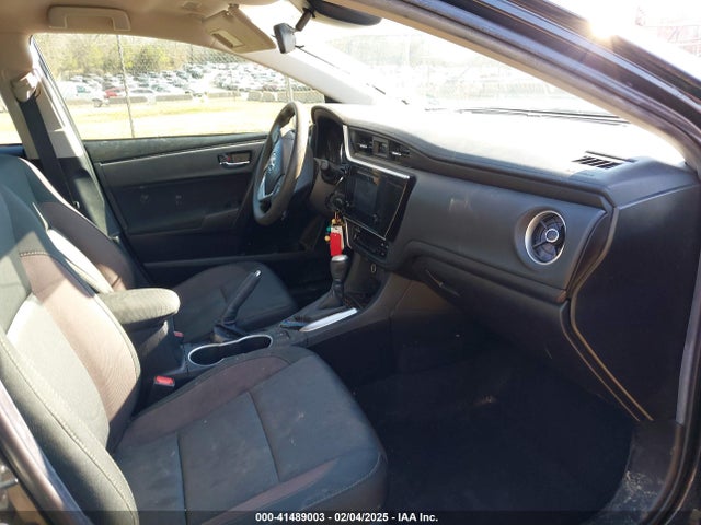2T1BURHE3KC180066 Toyota COROLLA LE