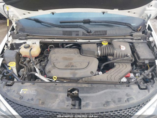 2019 CHRYSLER PACIFICA 2C4RC1BG7KR613188 Photo 9