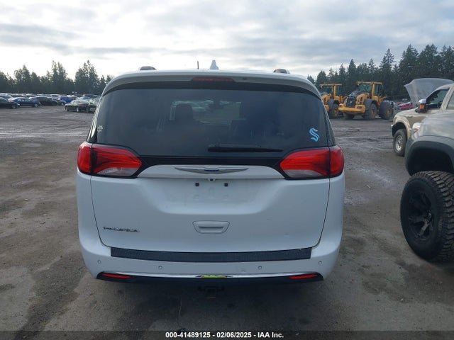 Chrysler Pacifica Touring L 2019 2C4RC1BG7KR613188 Image 16