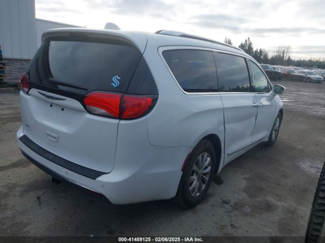 2019 CHRYSLER PACIFICA 2C4RC1BG7KR613188 Photo 3